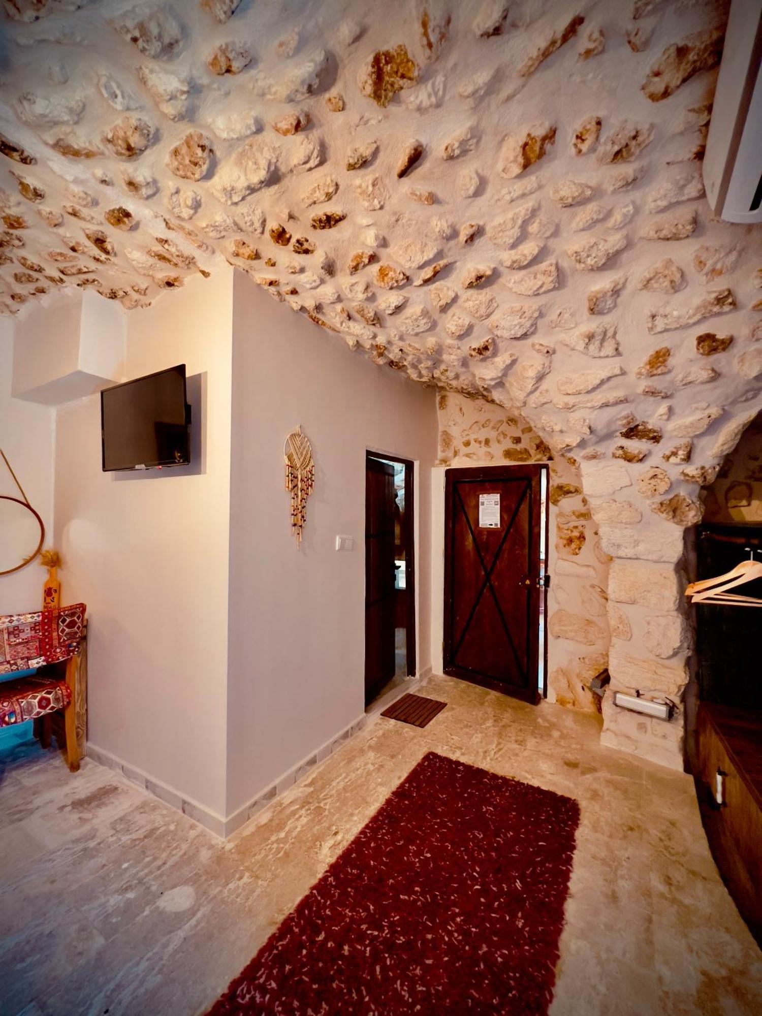Mons Masius Hotel Teras Midyat Exterior photo