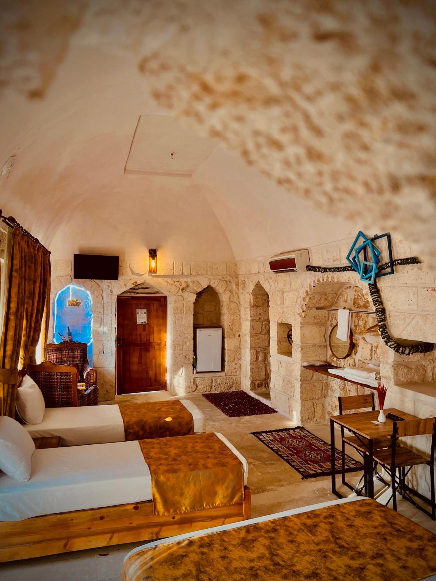 Mons Masius Hotel Teras Midyat Exterior photo