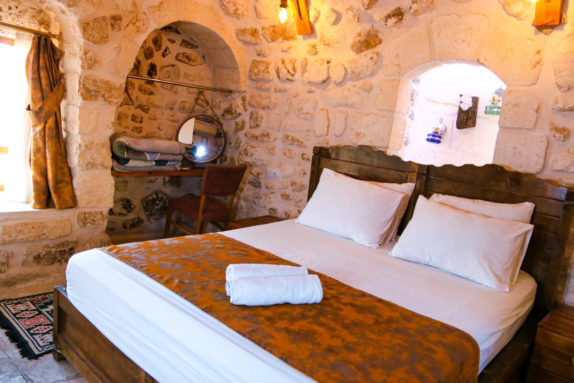 Mons Masius Hotel Teras Midyat Exterior photo